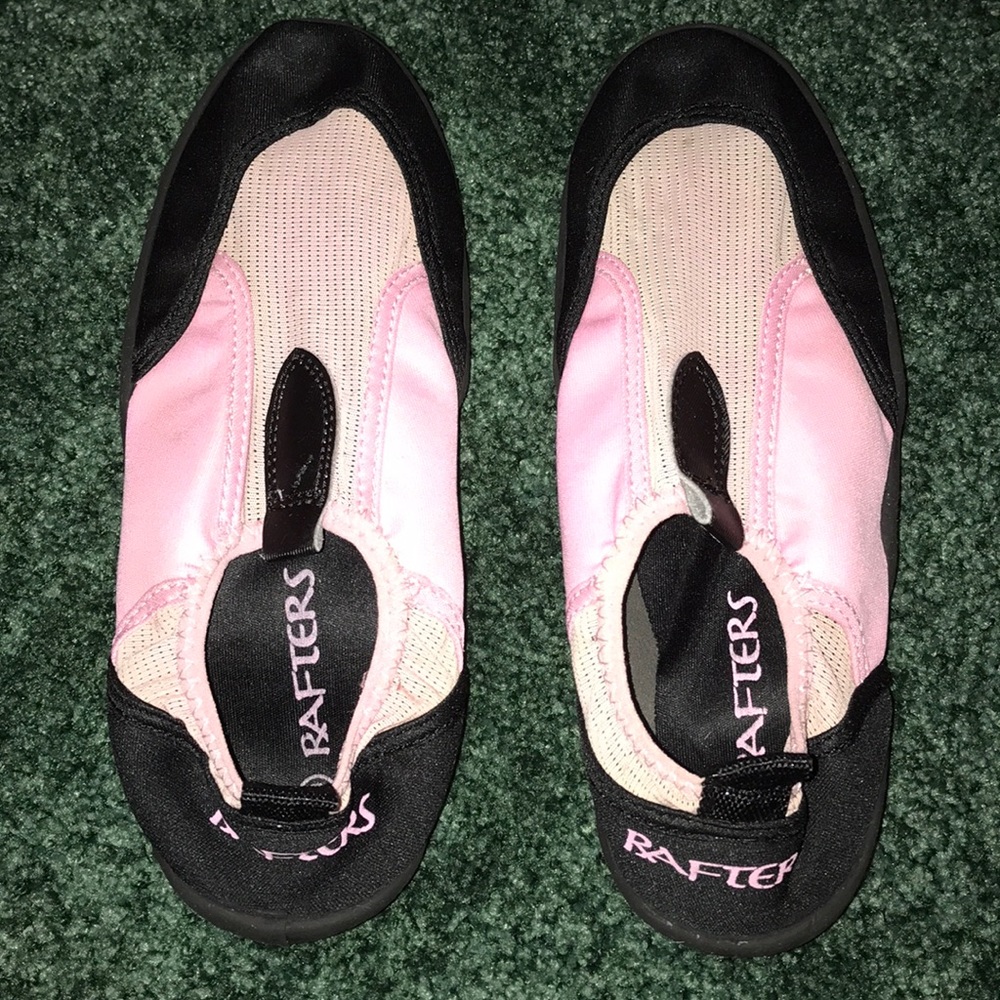 5/$25❗️Water shoes